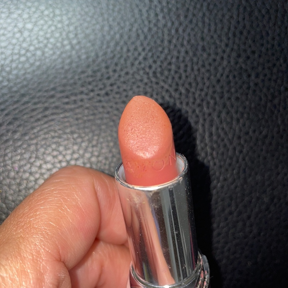 AVON LIPSTICK - Picture 3 of 3